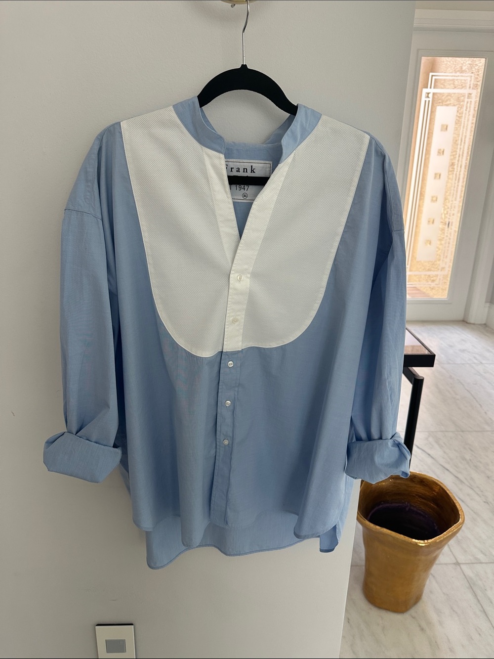 Frank & Eileen Light Blue Button-Down with White Bib